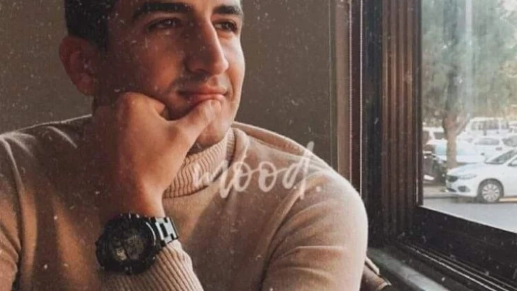 Evinde ölü bulunan polis toprağa verildi