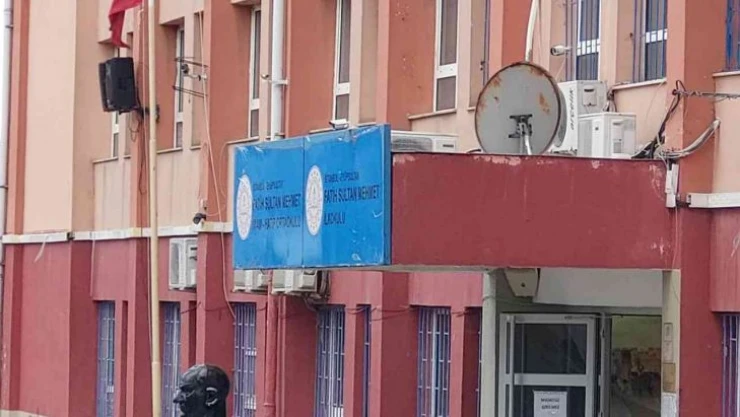 Eyüpsultan'da okulda kalp krizi geçiren öğrenci hayatını kaybetti