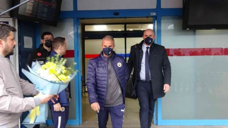Fenerbahçe, Çaykur Rizespor maçı için Trabzon'da