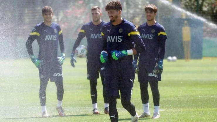 Fenerbahçe'nin Dinamo Kiev mesaisi sürüyor