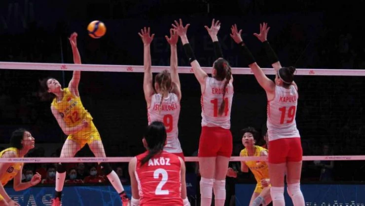 FIVB Milletler Ligi: Türkiye: 1 - Çin: 3