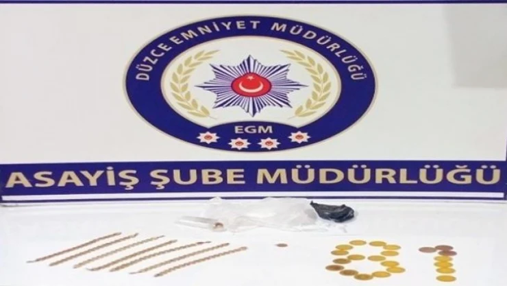 Gaspçıların aracından sahte altınlar çıktı