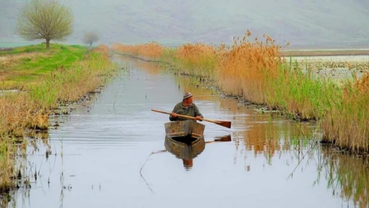 Gavur Gölü'nde kartpostallık görüntüler