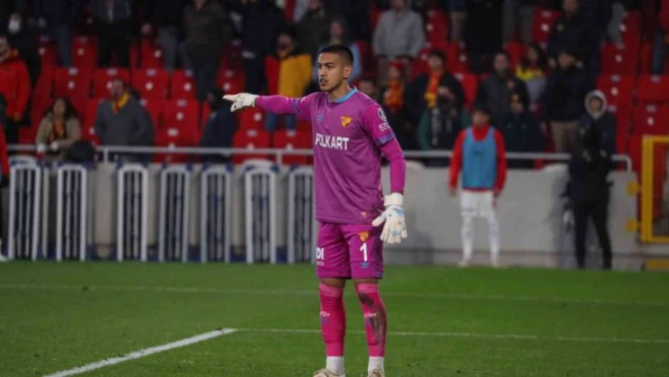 Göztepe'de İrfan Can Eğribayat kadro dışı bırakıldı