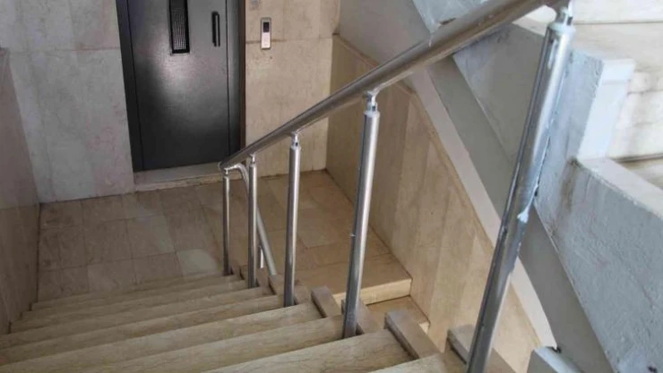 Hırsızlar girdikleri sitede doğal gaz kutusunu dahi çaldı