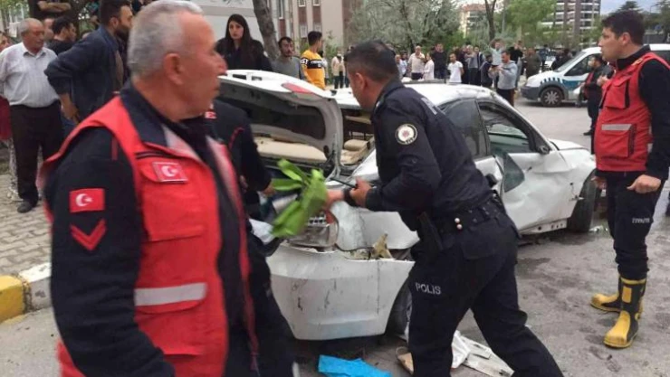 Isparta'da trafik kazası: 2 yaralı