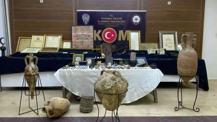 İstanbul'da tarihi eser kaçakçılarına operasyon: 5 gözaltı
