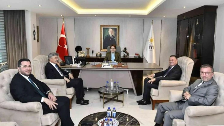 İYİ Parti Genel Başkanı Akşener, Lütfü Savaş'ı kabul etti