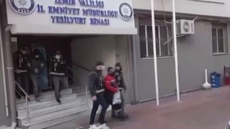 İzmir'de binlerce lira sahte para ele geçirildi: 1 tutuklama