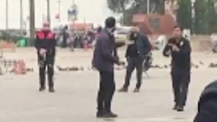 İzmir Valiliği önünde hareketli dakikalar