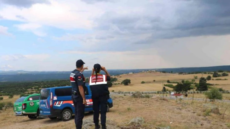 Jandarma, anız ve orman yangınlarına karşı nöbet tutuyor