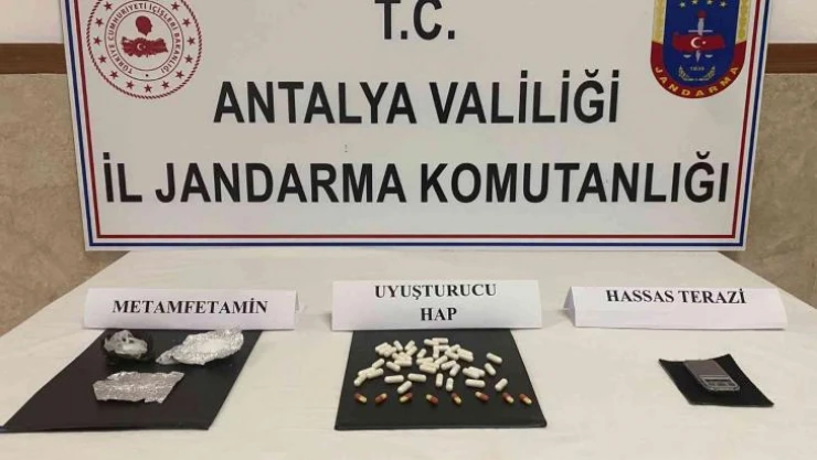 Jandarmadan uyuşturucu tacirlerine operasyon