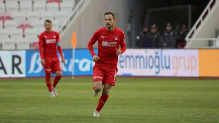 Jorge Felix gol sayısını 3'e çıkardı