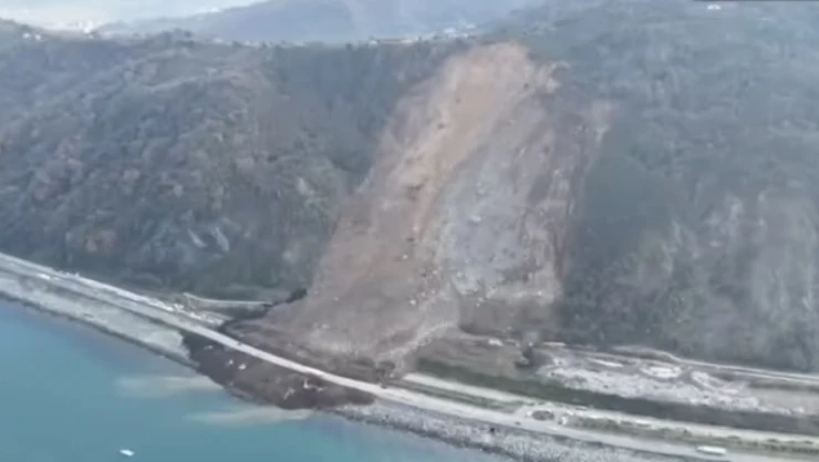 Karadeniz Sahil Yolu'ndaki heyelan 4 can aldı, sorumlulara dokunulamıyor