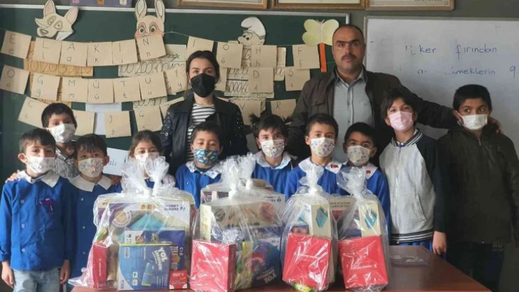 Kardan uçak maketi yaptılar gerçekleri kapılarına geldi