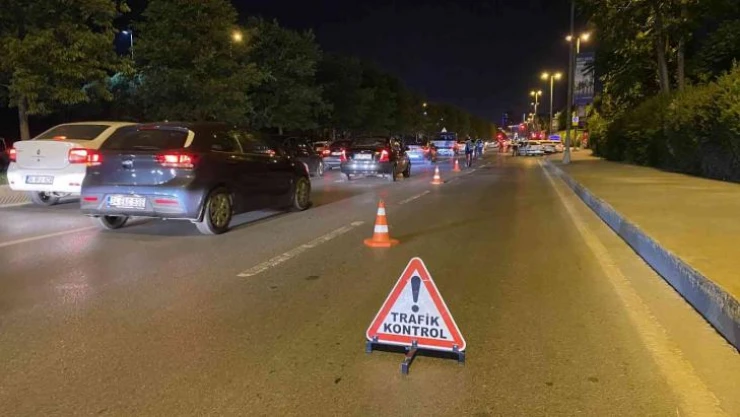 Kartal sahil yolundaki trafik denetimi