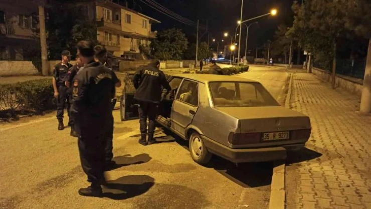 Kaza yapan alkollü sürücü polisle tartıştı