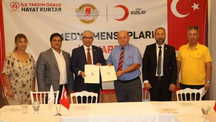 Kazazedelere yardım ederken hayatını kaybeden İHA muhabirleri anısına ilk yardım eğitimi