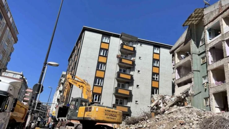 Kentsel dönüşüm, müteahhidin skandalını ortaya çıkardı