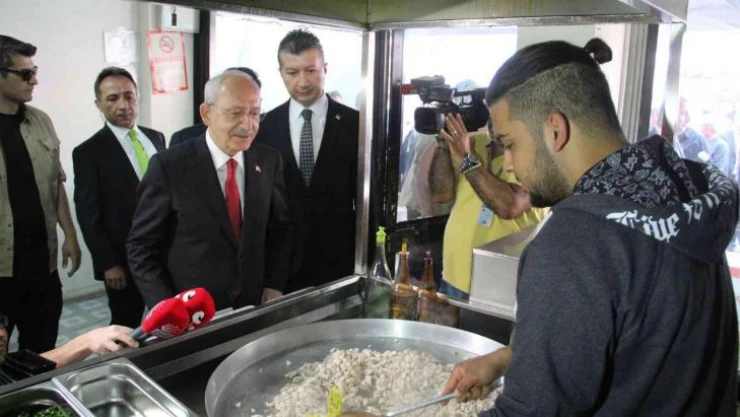 Kılıçdaroğlu, Bucak'ta esnaf ziyaretinde bulundu