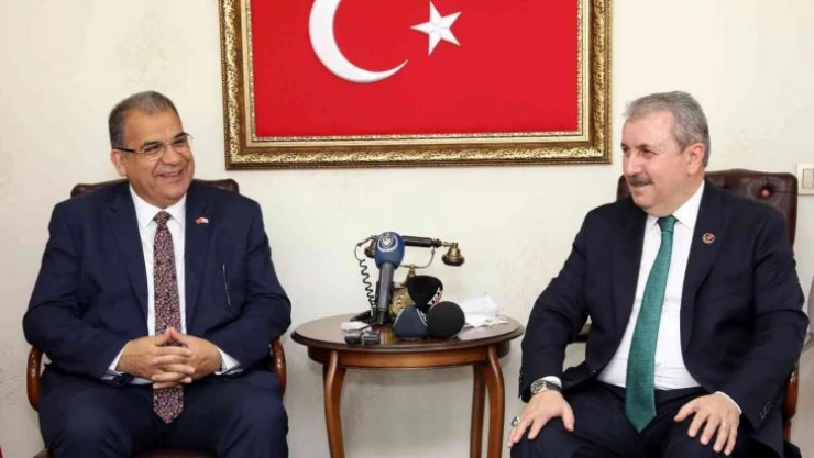 KKTC Başbakanı Sucuoğlu'ndan, BBP Lideri Destici'ye ziyaret