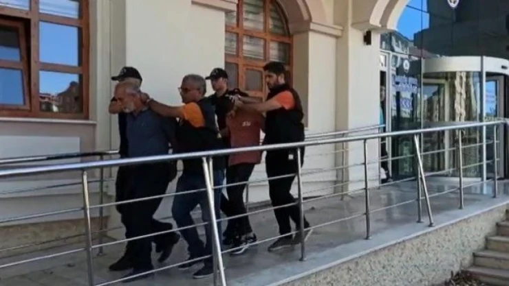 Konya'da 2 kişinin öldüğü kavgaya karışan 4 şüpheli adliyeye sevk edildi