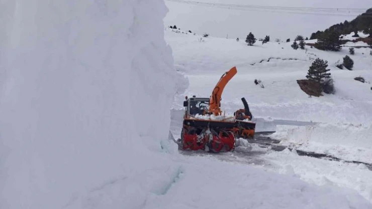 Konya'da 5 aydır kapalı olan yolu açmak için çalışma başlatıldı
