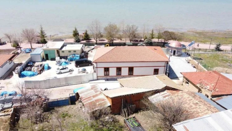 Konya'da restorasyonu tamamlanan ecdat yadigarı cami yeniden ibadete açıldı