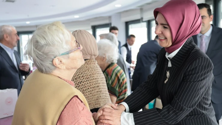 Kronik hastalığı olan 65+ yaştaki kişilerin oranı yüzde 78,7 oldu