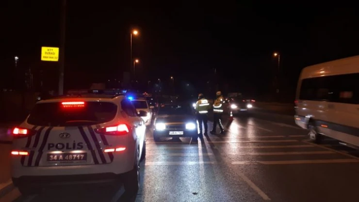 Küçükçekmece'de 334 polis şok denetim gerçekleştirdi
