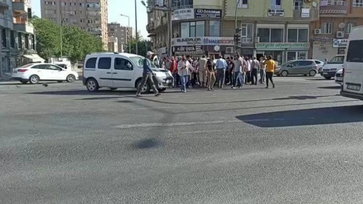 Mardin'de kırmızı ışıkta geçen tır, motosiklet sürücüsünü ezdi