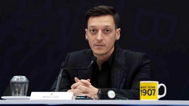 Mesut Özil: 'Fenerbahçe'ye hizmet etmek en büyük arzumdur'