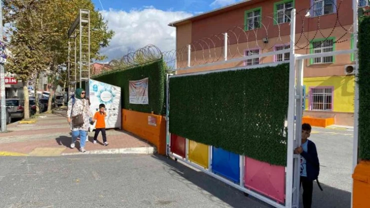 Minikler için ilk ders zili çaldı