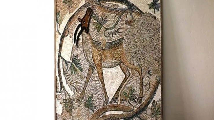 Mozaik taşlarıyla tarih yeniden işleniyor