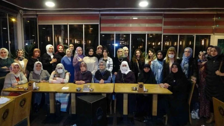 Muş'ta evlat nöbeti tutan anneler iftarda buluşturuldu
