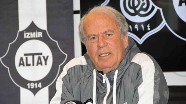 Mustafa Denizli, Altaylı futbolcularla görüştü