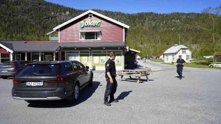 Norveç'te sokak ortasında bıçaklı saldırı: 3 yaralı