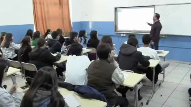 Okullarda kıyafetler 4 yıl boyunca sabit kalacak