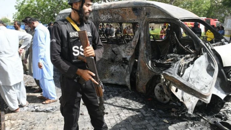 Pakistan'da minibüste patlama: 4 ölü, 3 yaralı