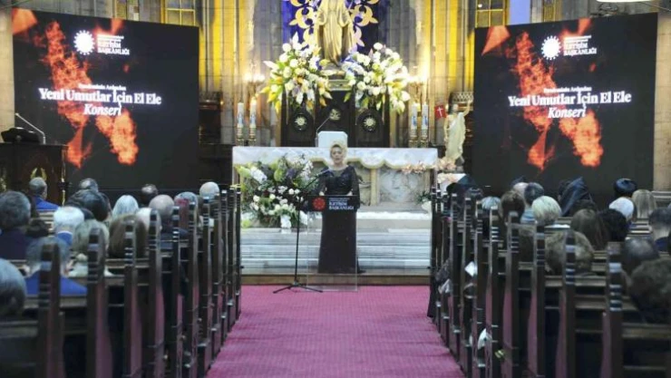 Pandemide hayatını kaybedenlere anma