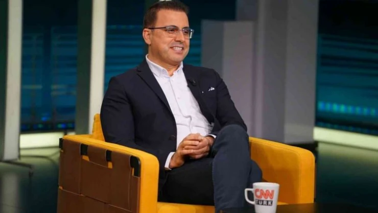 Plastik, Rekonstrüktif ve Estetik Cerrahi Uzmanı Doç. Dr. Ahmet Duymaz, meme küçültme ameliyatlarında yeni dönemi anlattı