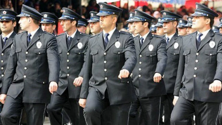Polislerin maaşında 580 lira artış