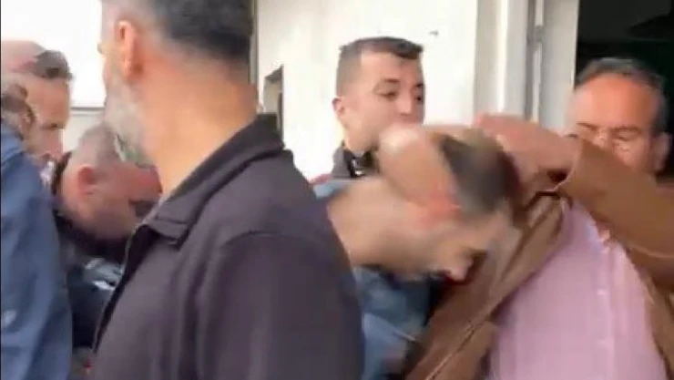Polisten kaçan şüpheli apartmanın çatısında yakalandı