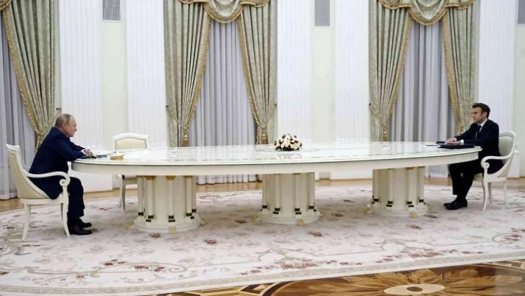 Putin ve Macron telefonda görüştü