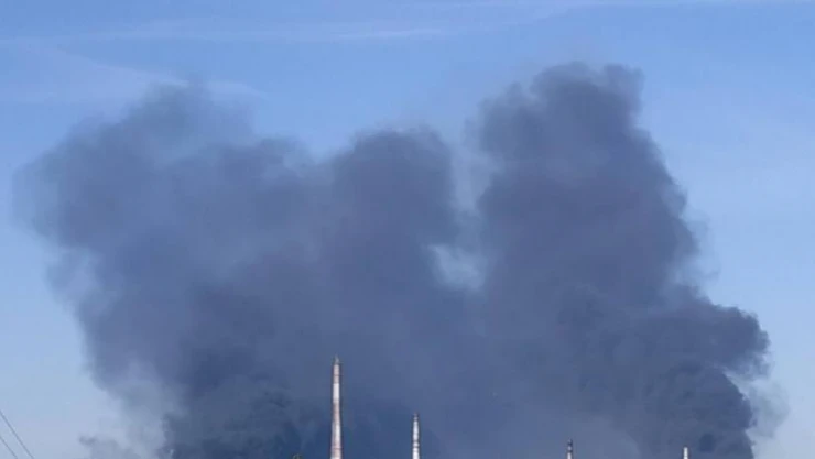 Rus ordusu Ukrayna'da petrol rafinerisini vurdu