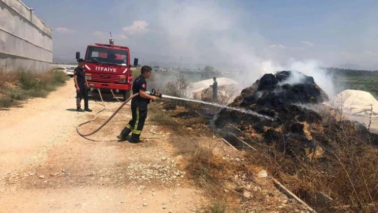 Saman balyalarındaki yangın korkuttu