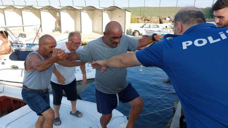 Samsun'da tekneden denize düşen balıkçı kurtarıldı