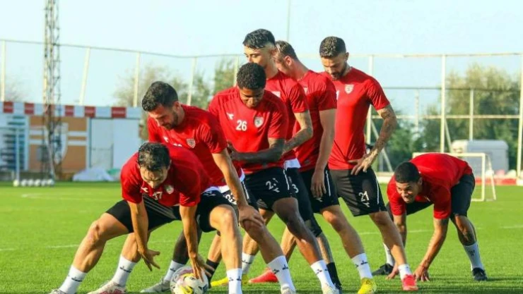 Samsunspor ile Sakaryaspor 32. randevuya çıkıyor