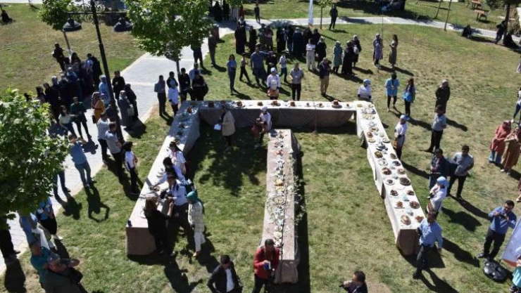 Siirtli kadınlar yöresel yemeklerde hünerlerini sergiledi