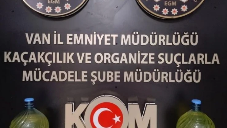 Sınavda kopya düzeneği olarak kullanılan malzemeler ele geçirildi